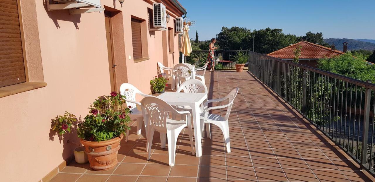 Apartamentossierradegata La Noguera Villamiel Exterior photo